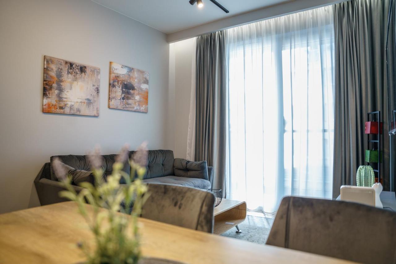 Bright And Charming- Golden Apartments- City Center&S18 Warschau Buitenkant foto