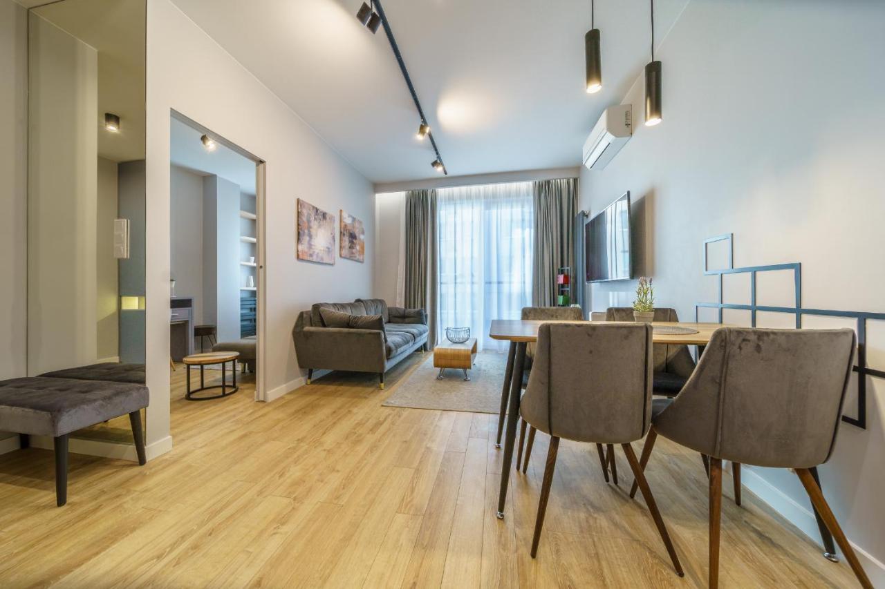 Bright And Charming- Golden Apartments- City Center&S18 Warschau Buitenkant foto