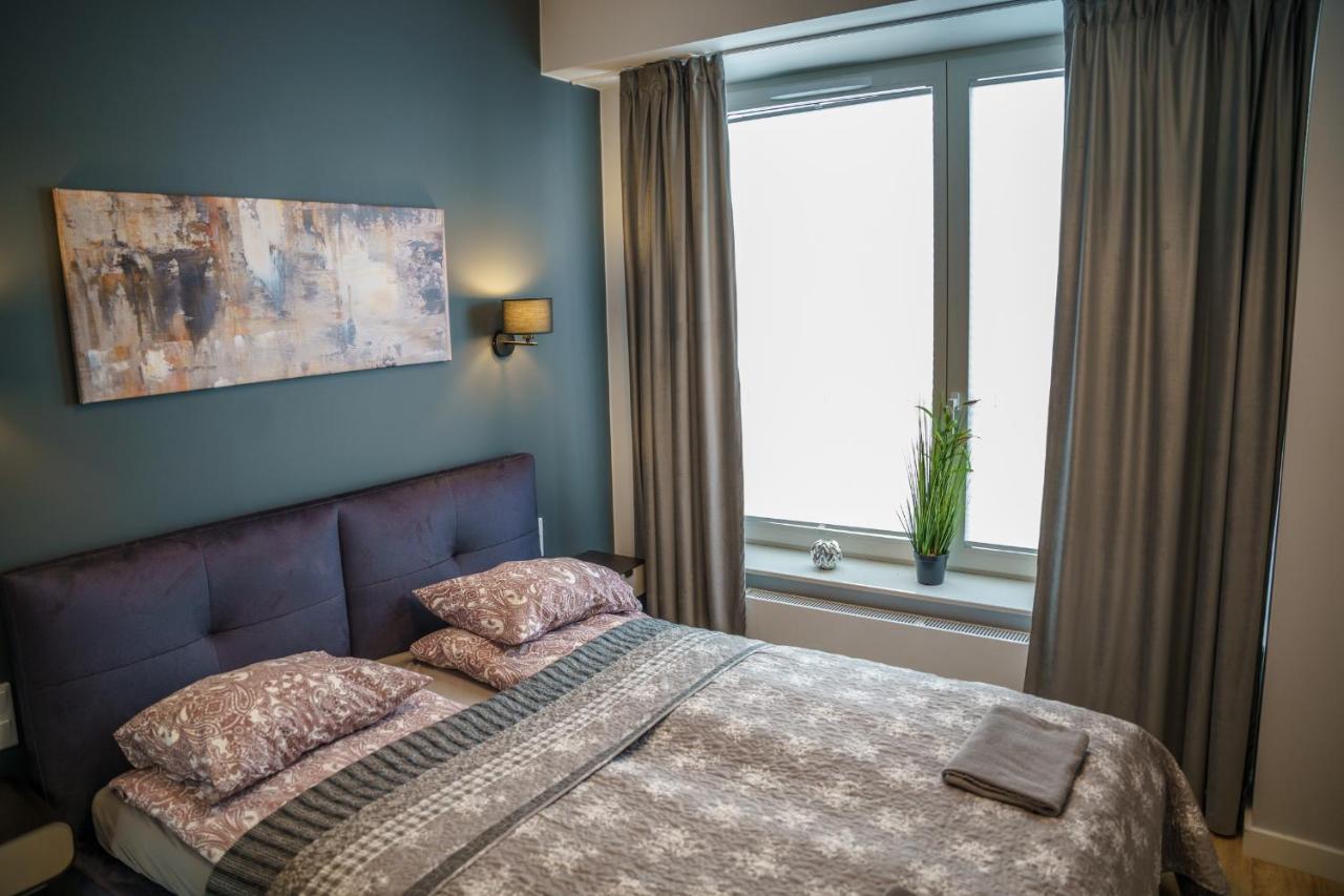 Bright And Charming- Golden Apartments- City Center&S18 Warschau Buitenkant foto