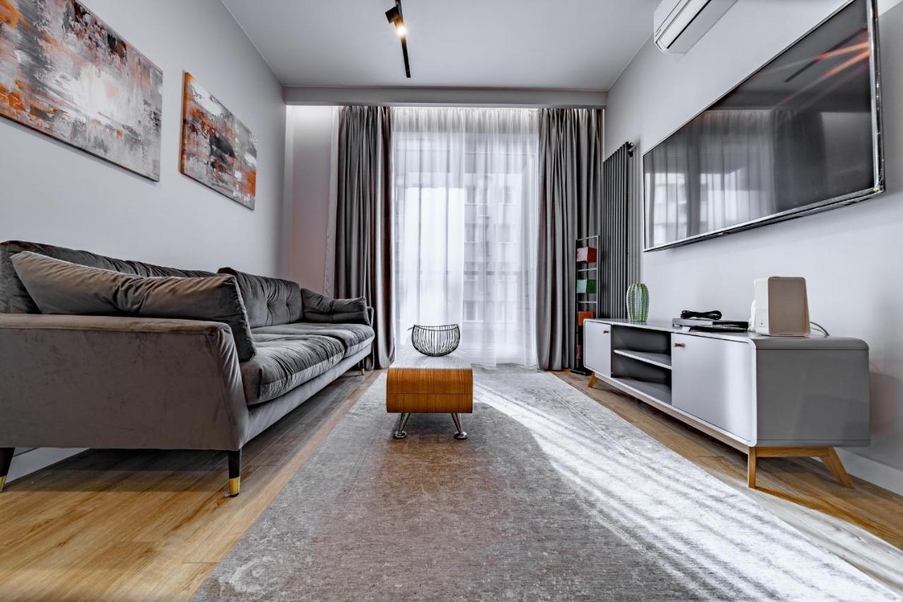 Bright And Charming- Golden Apartments- City Center&S18 Warschau Buitenkant foto